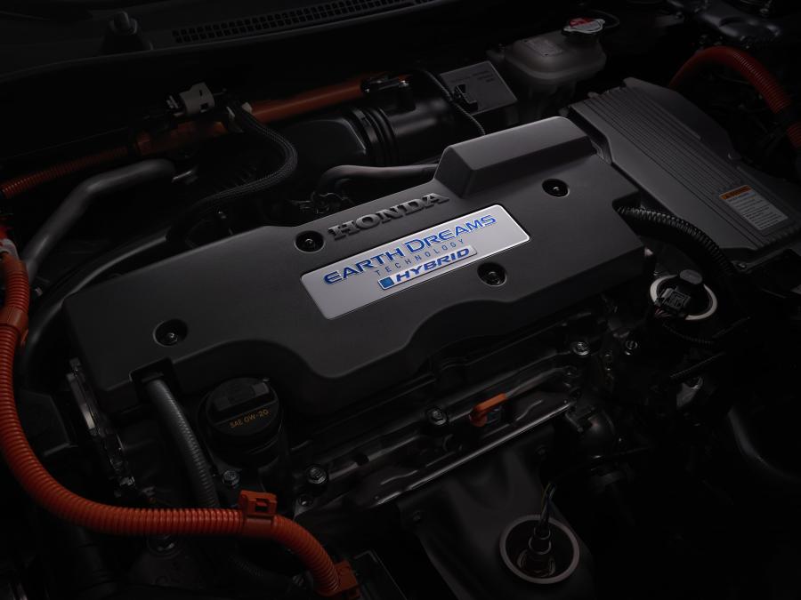 Моторный отсек Honda Accord Hybrid 2016 года  (NA) (фото 26 из 41)